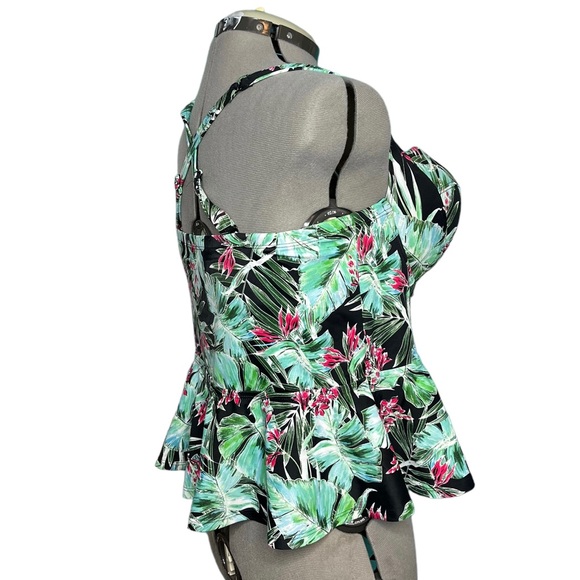 Torrid Vixen Underwire Peplum Push-Up Tankini Tropical Floral Swim Top Size 2 - Picture 5 of 7